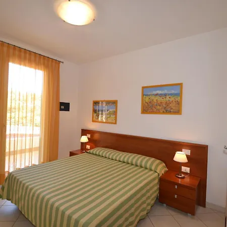 Apartman Poli