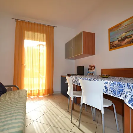 Poli Апартаменти *