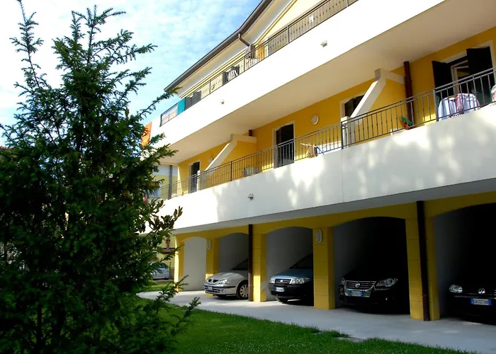 Poli Apartman