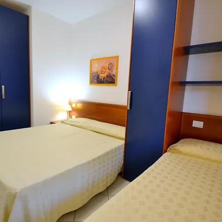 Poli Μπιμπιόνε